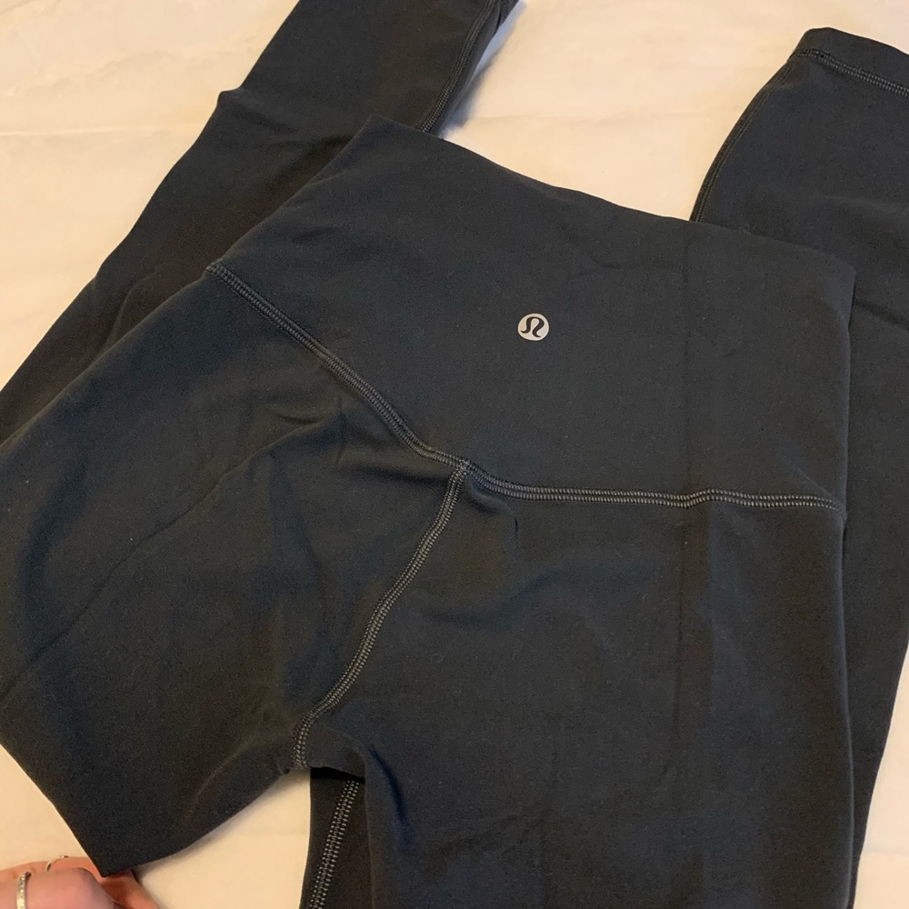 Melanite Lululemon align crop